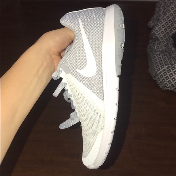 Brand new Nikes - Picture 2 of 5